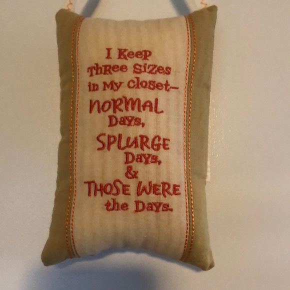 Small decorative pillow - Picture 1 of 2